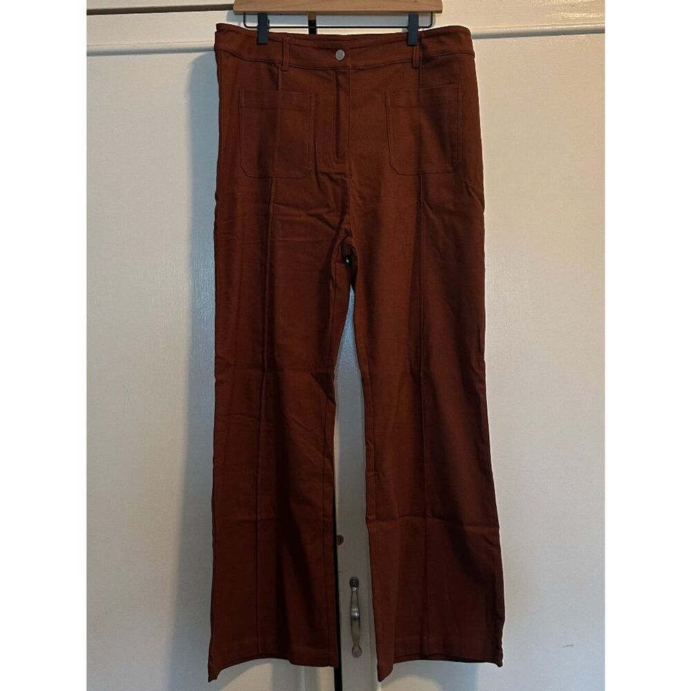 NWT Halara High Waisted Work Flare Pants with Pockets